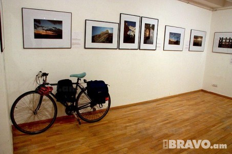 Թոմ Ալենի հեղինակած լուսանկարների անհատական ցուցահանդեսը ՆՓԱԿ-ում