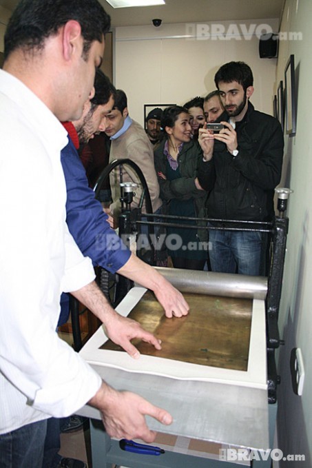 Օֆորտը խորը տպագրության տեխնիկայի հիմնական եղանակներից մեկն է Exibition